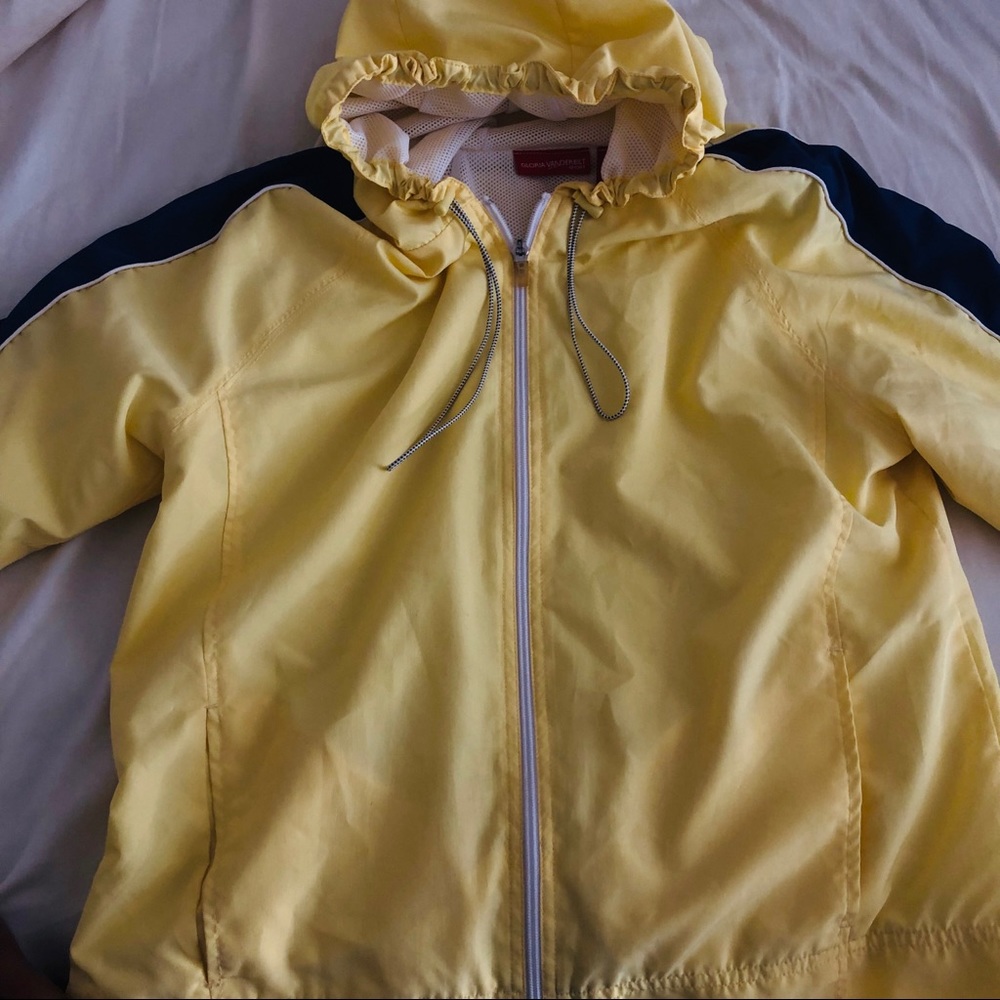 Yellow sport windbreaker w/ blue & white accent